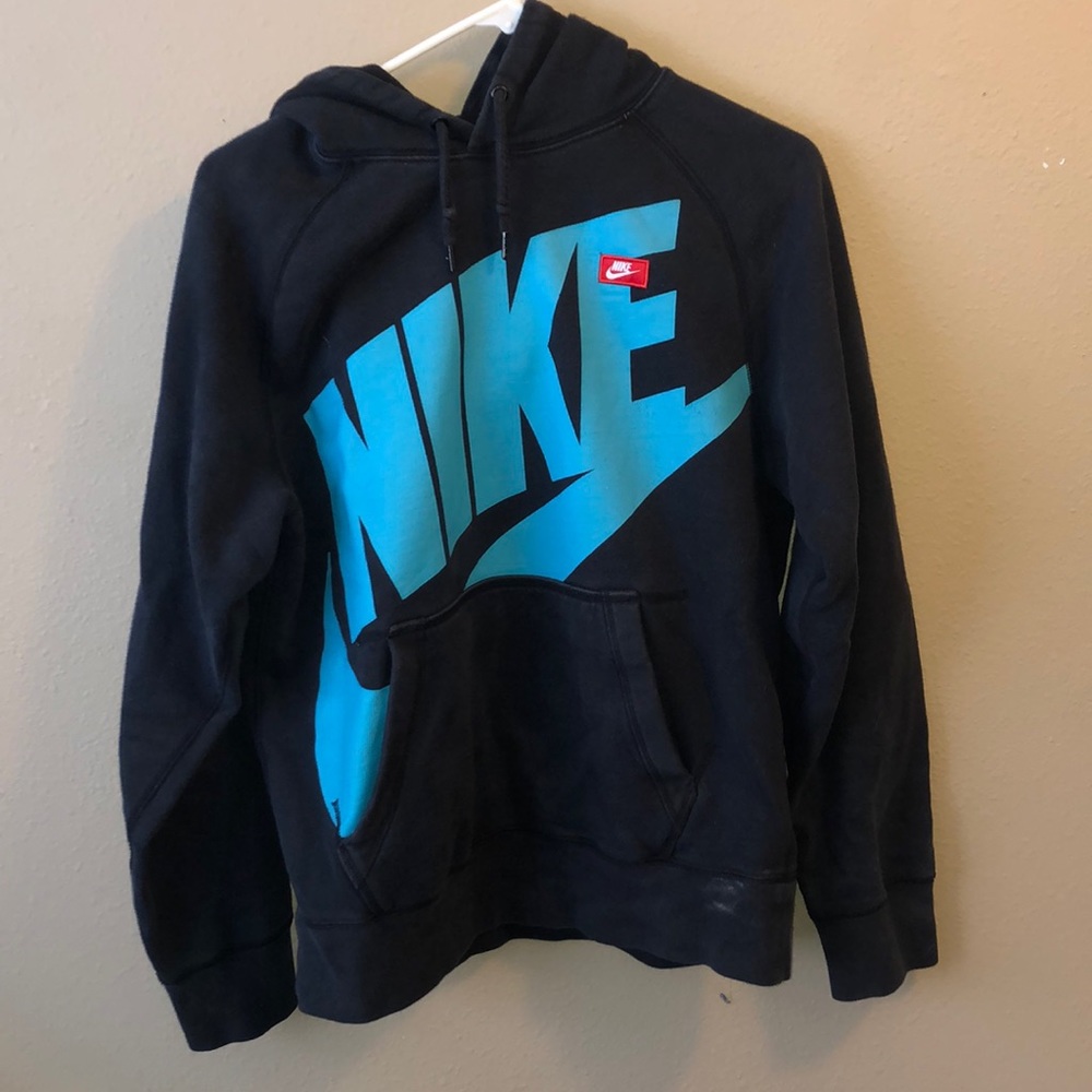 Nike sweatshirt